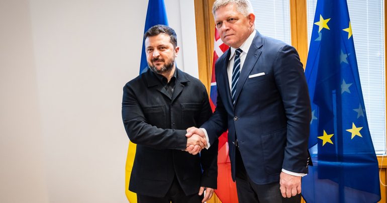 Robert Fico a Volodymyr Zelenskyj