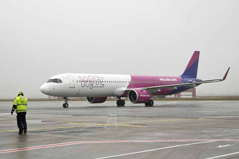 Lietadlo spoločnosti Wizz Air na letisku v Bratislave