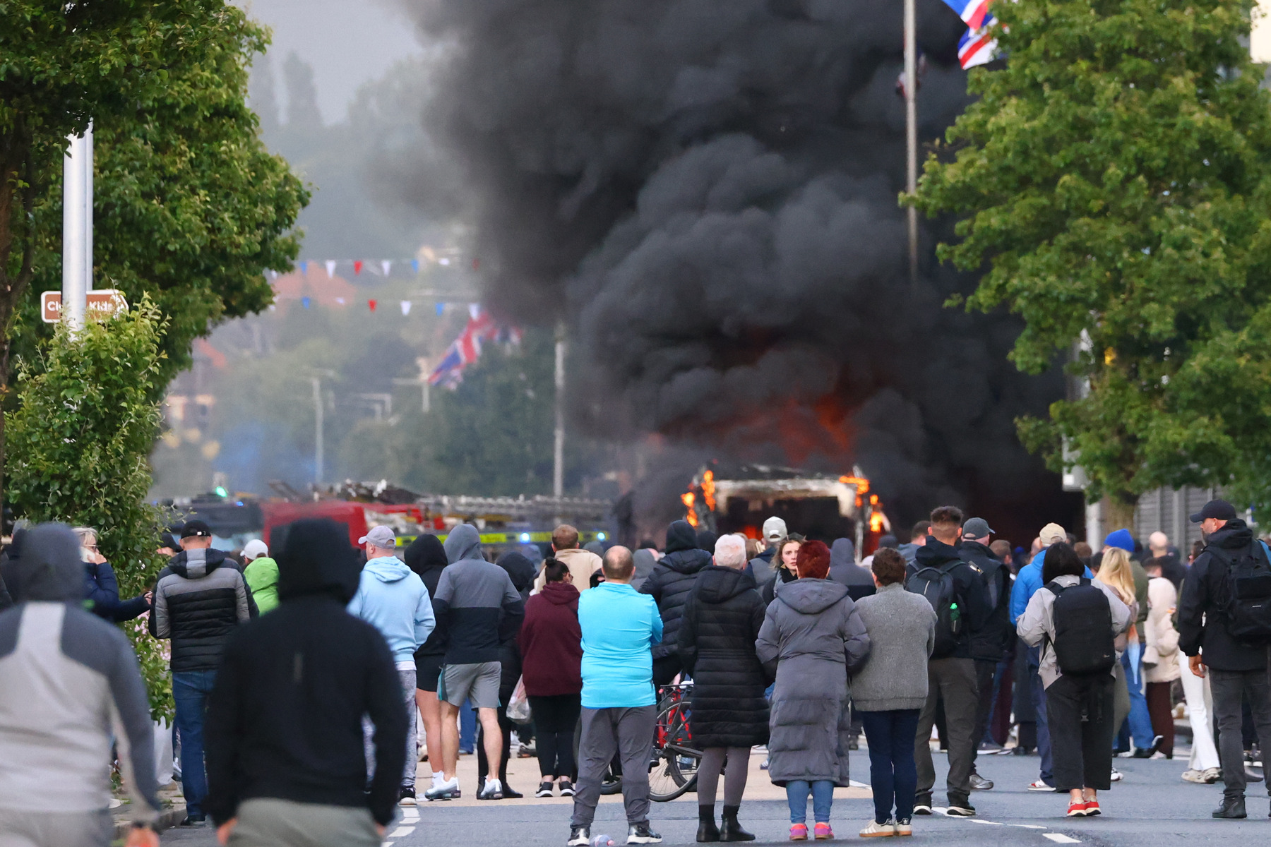 Záber na nepokoje v Belfaste
