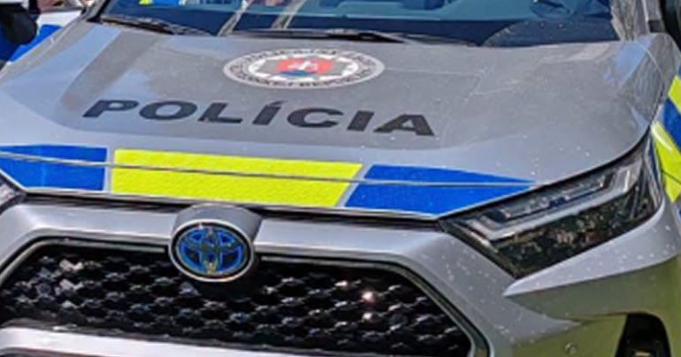 Policajné auto
