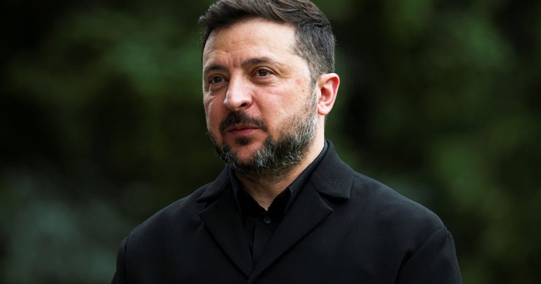 Ukrajinský prezident Volodymyr Zelenskyj na samite G7