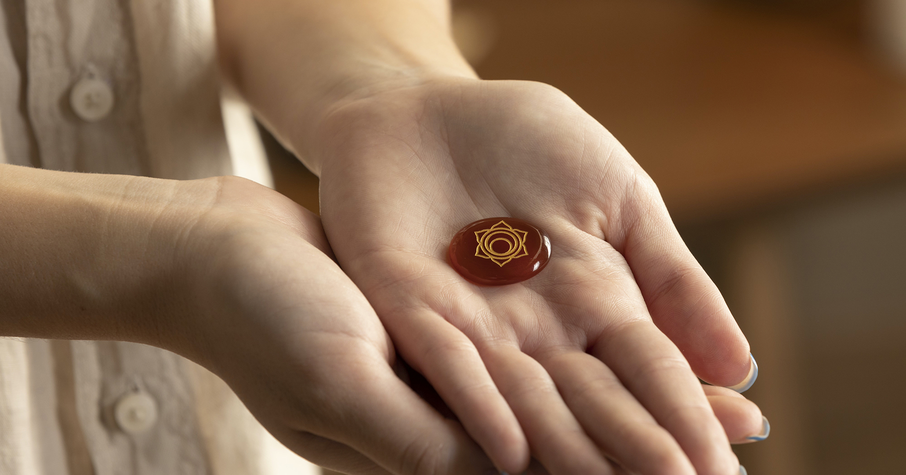 Amulet so symbolom slnka