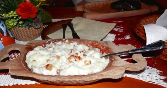 Tradičné bryndzové halušky