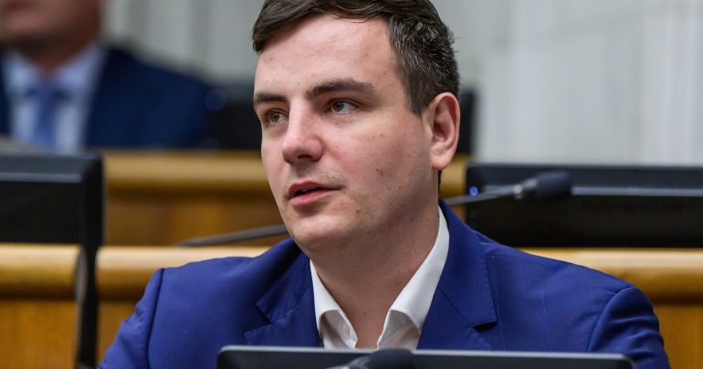 Poslanec PS Dávid Dej