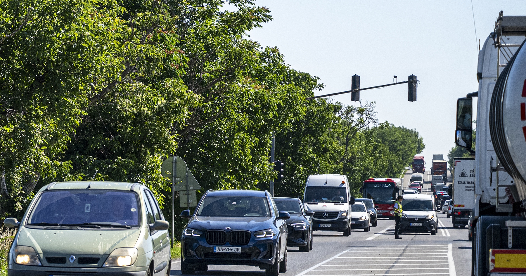 Uzavretá vetva diaľnice D4 od Jaroviec na diaľnicu D1 v smere na Trnavu