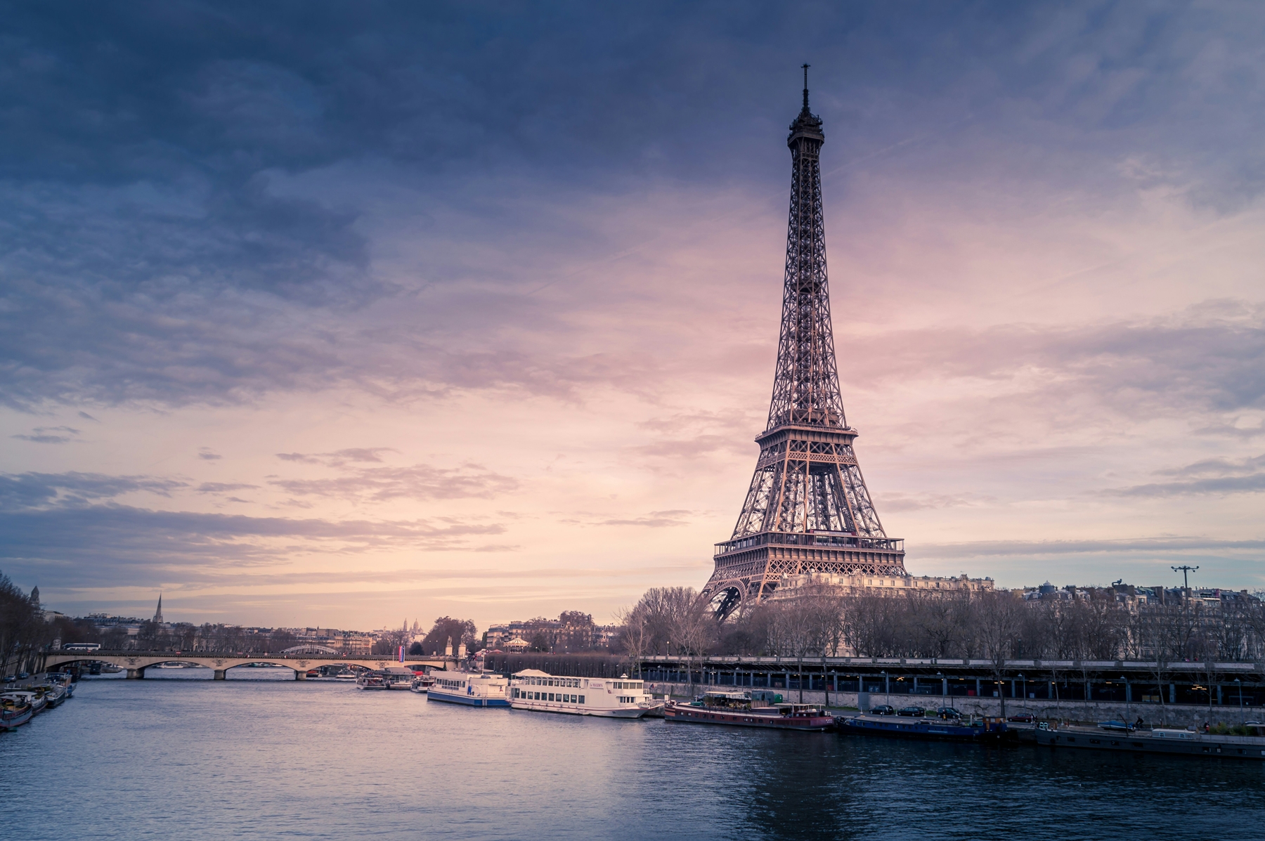 Eiffelova veža v Paríži