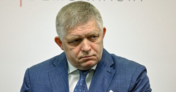 Premiér Robert Fico