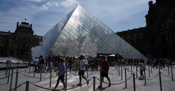 Louvre