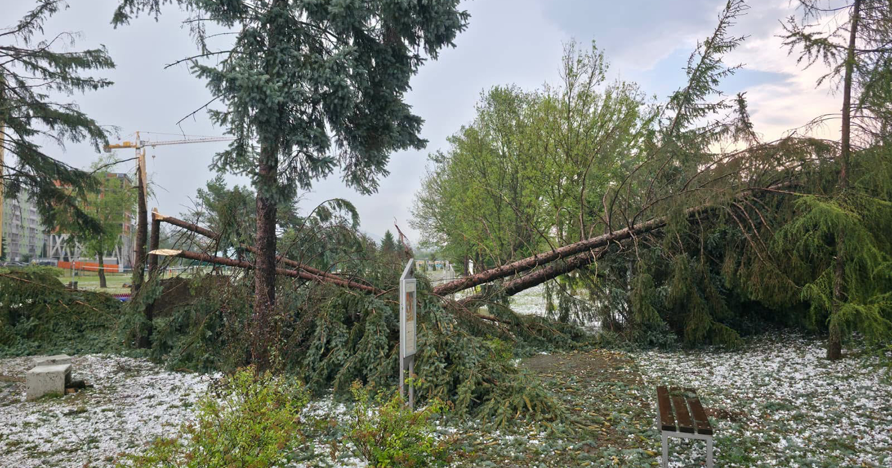 Následky búrky, ktorá sa prehnala Prešovom