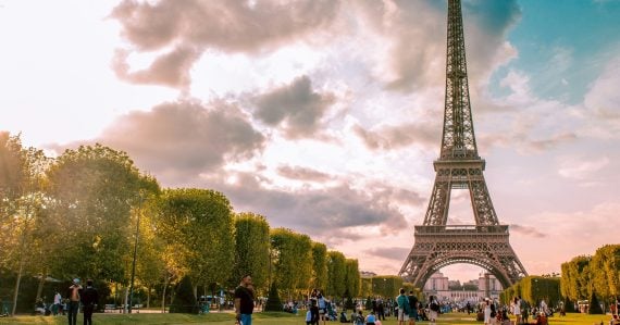 Eiffelova veža v Paríži