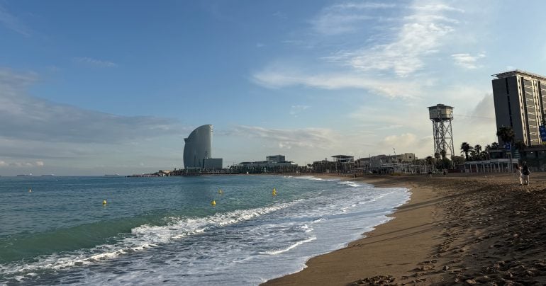 Pláž Barceloneta v Barcelone