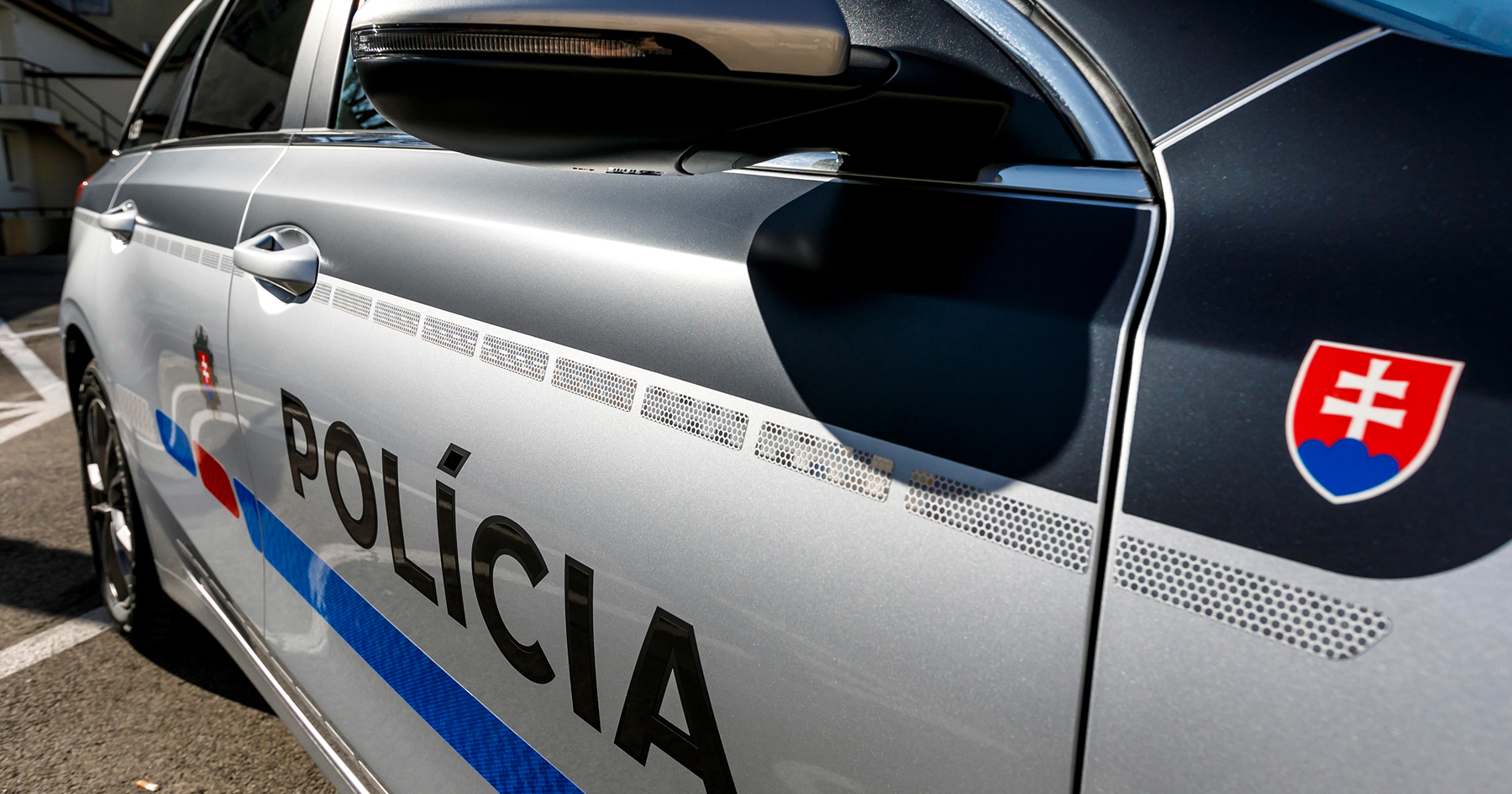Nový dizajn polepu policajných vozidiel