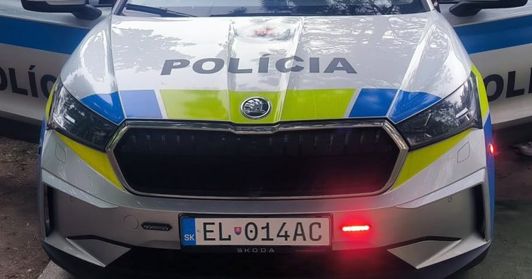 Policajné auto