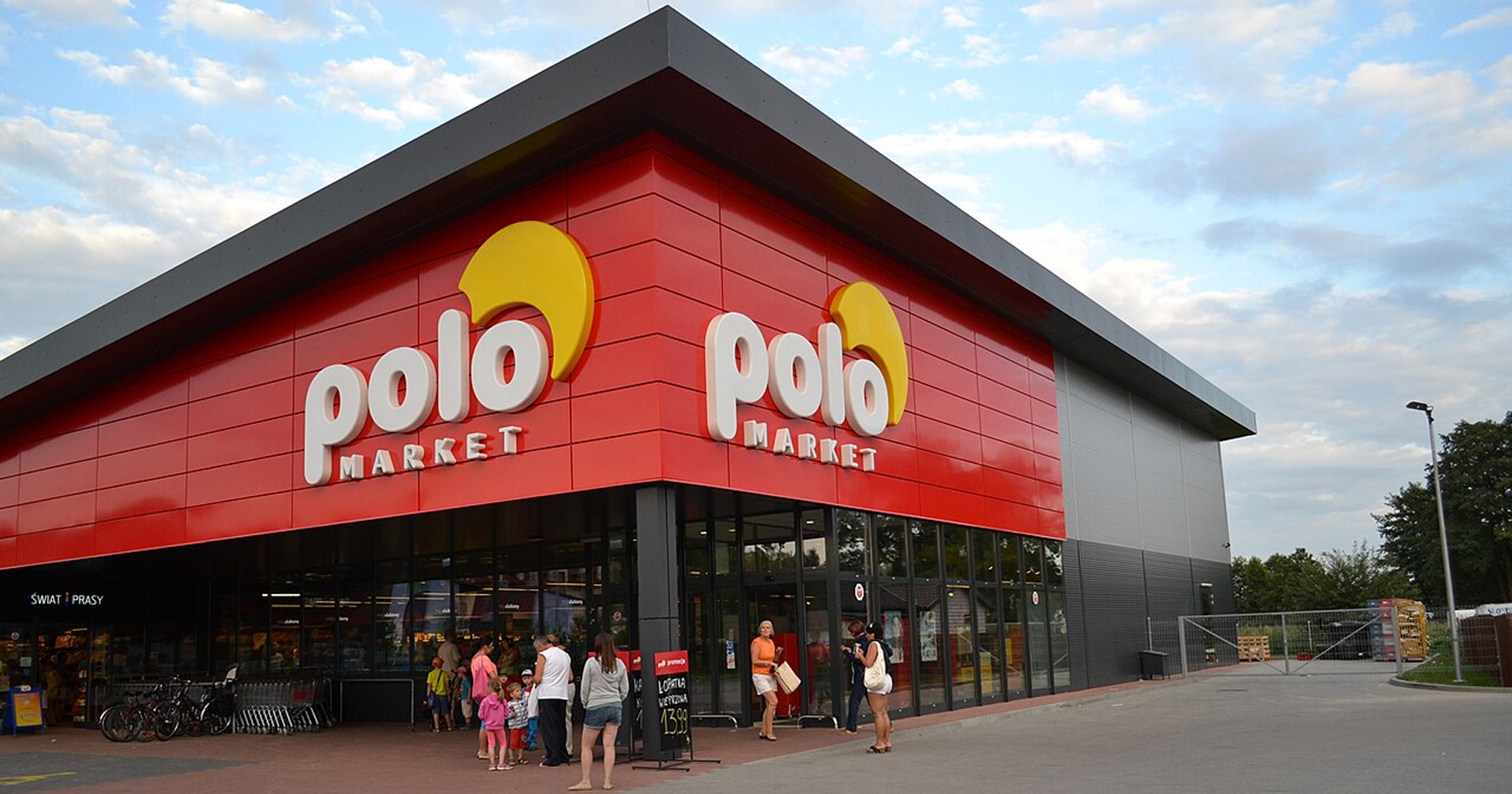 Predajňa Polomarket