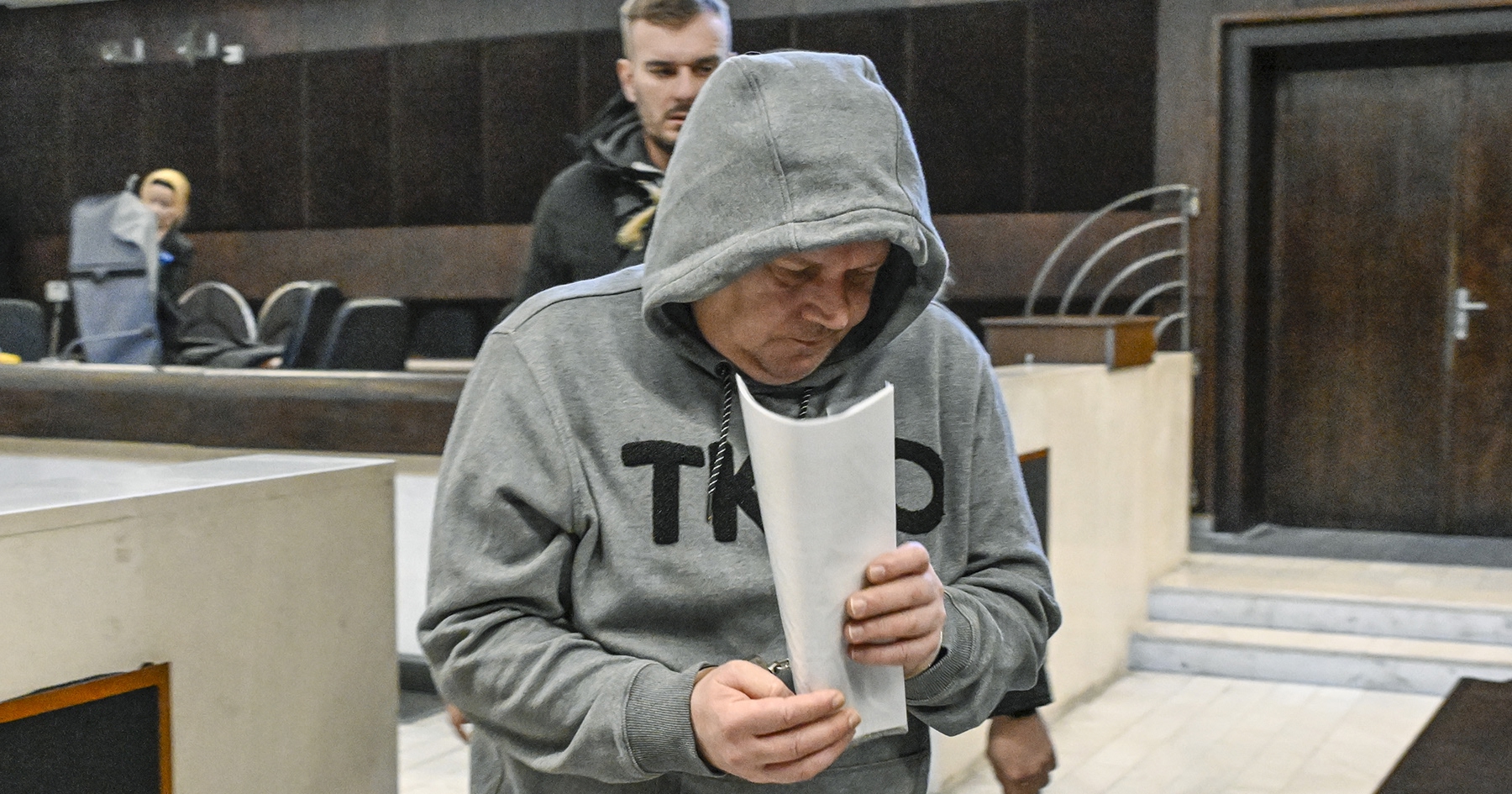 Ivo P. (uprostred) počas verejného zasadnutia s Ivom P. o obnove konania v kauze únosu a intoxikácie študentky Sone