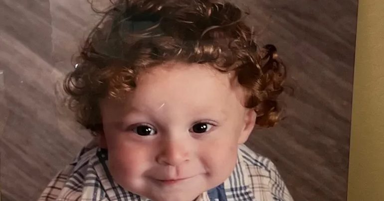 18 mesačný Vincent Lorenzo Fiordilino skončil po páde do rodinného bazéna v nemocnici