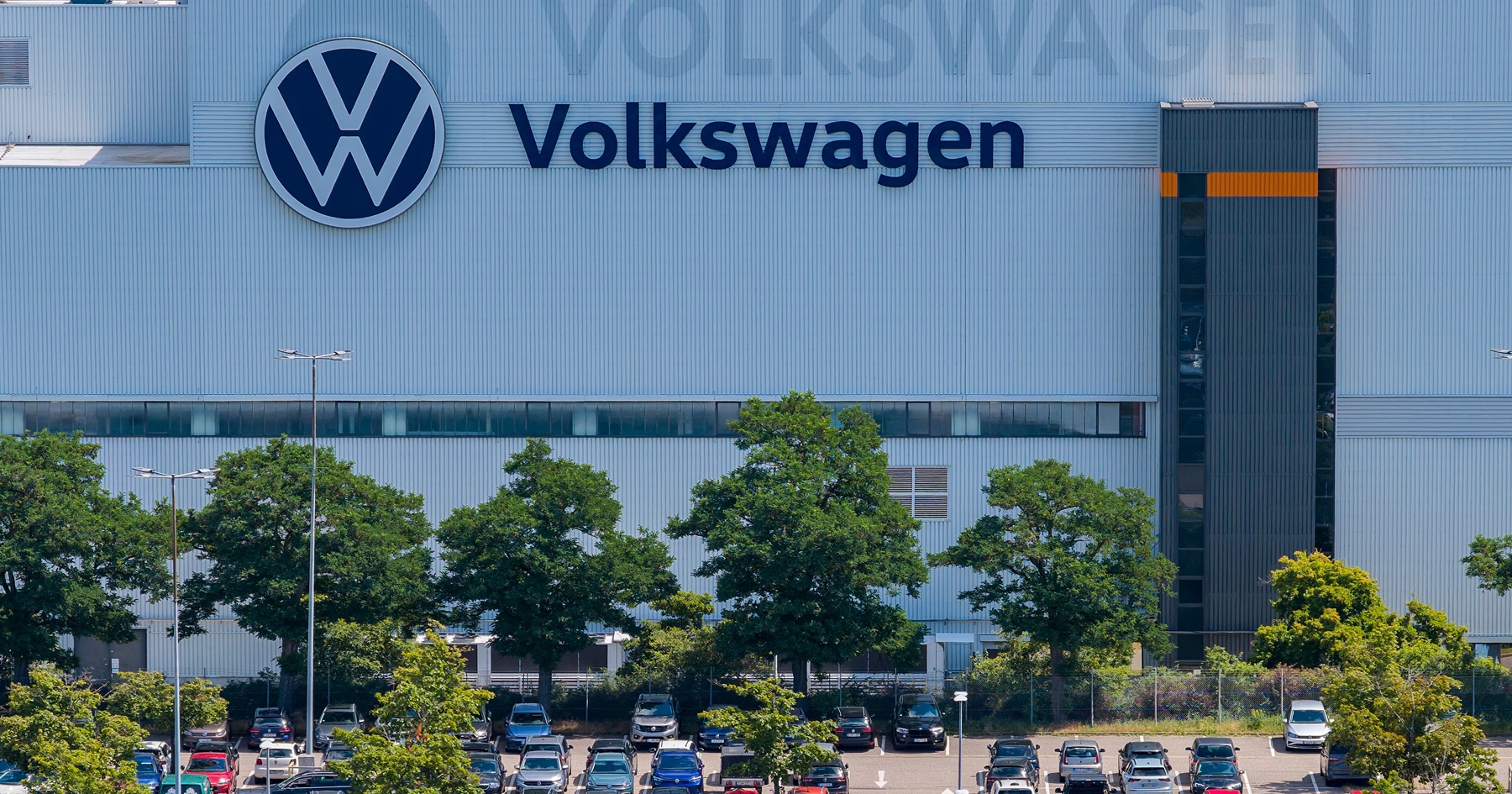 Pohľad na fabriku Volkswagenu