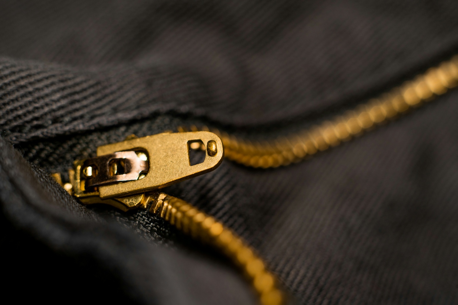 Zips