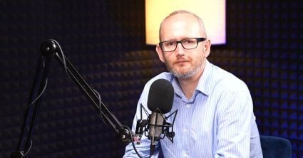 Peter Bátor v 1 na 1: Korčok neskrýva ani jeden cent. S kauzami Ficovej vlády sa to nedá porovnať