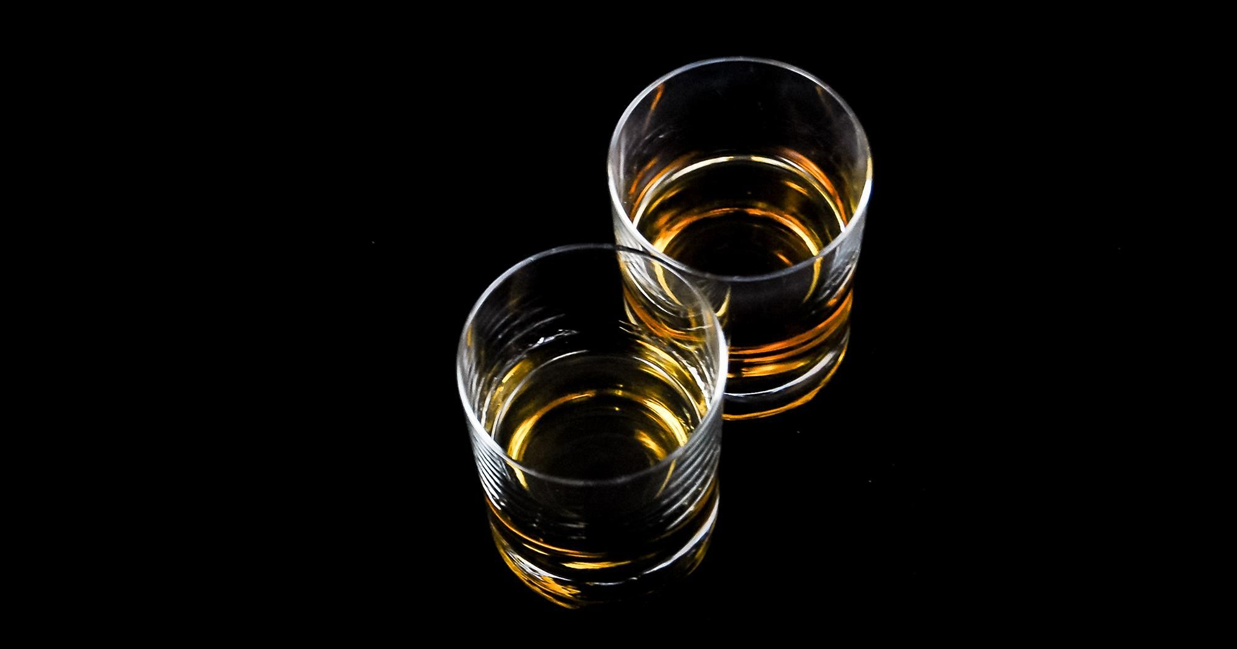 Poháriky alkoholu