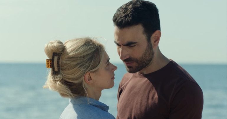 Brett Goldstein a Imogen Poots vo filme All of You