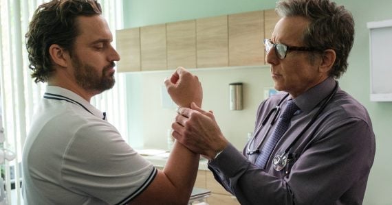 Jake Johnson a Ben Stiller vo filme The Dink
