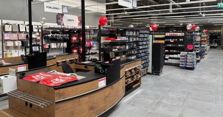 Interiér predajne Woolworth
