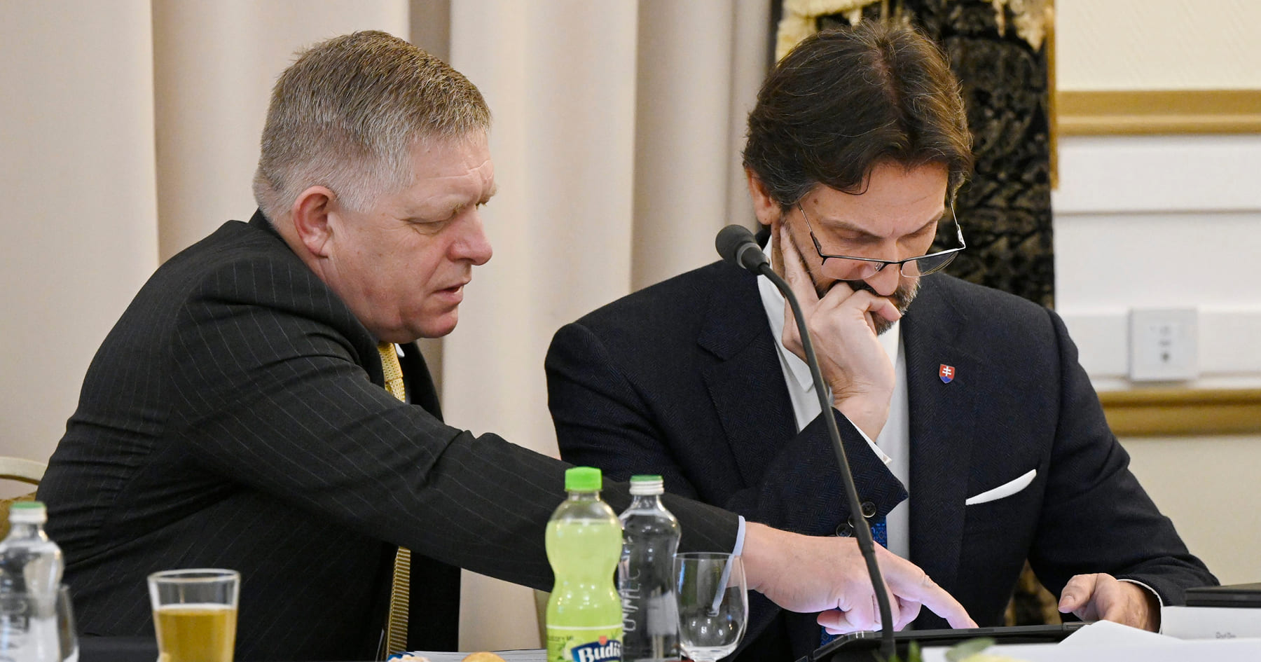 Premiér Robert Fico a minister Robert Kaliňák