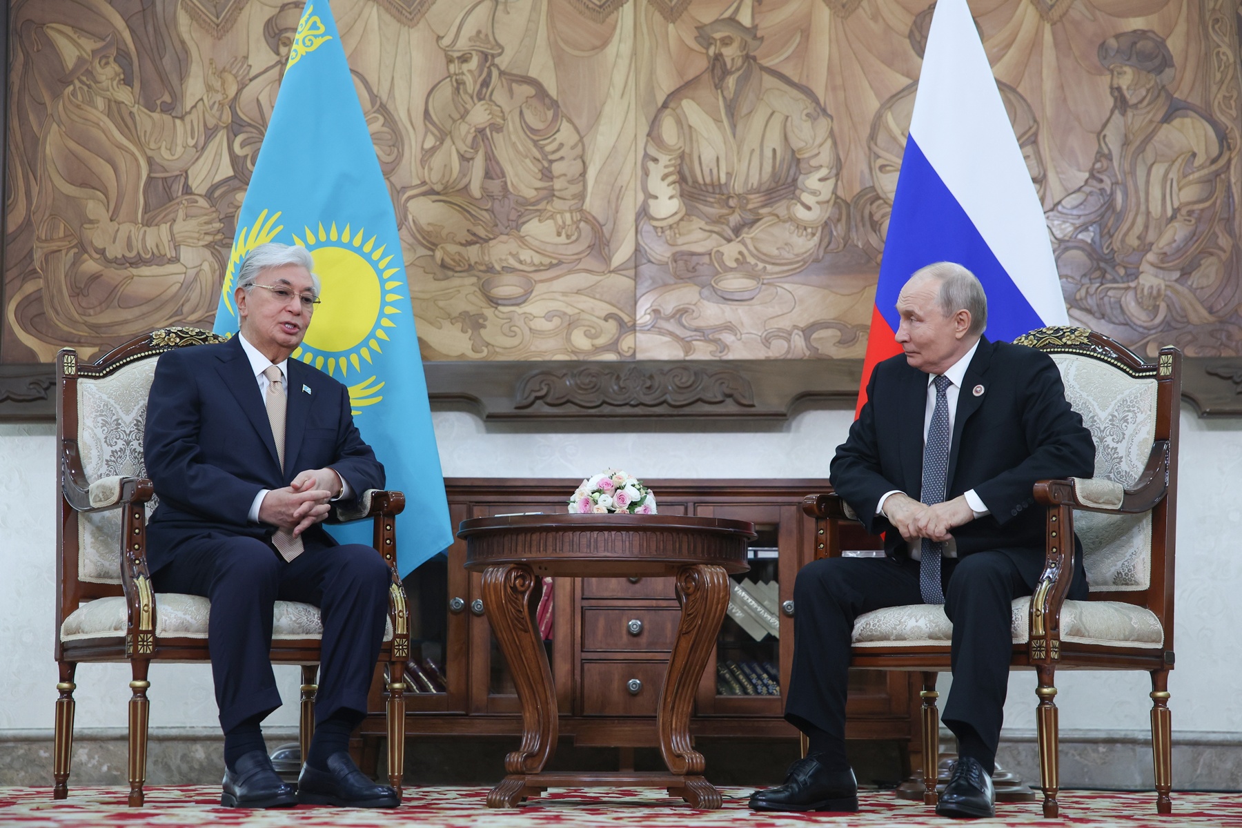 Putin a Tokajev na summite