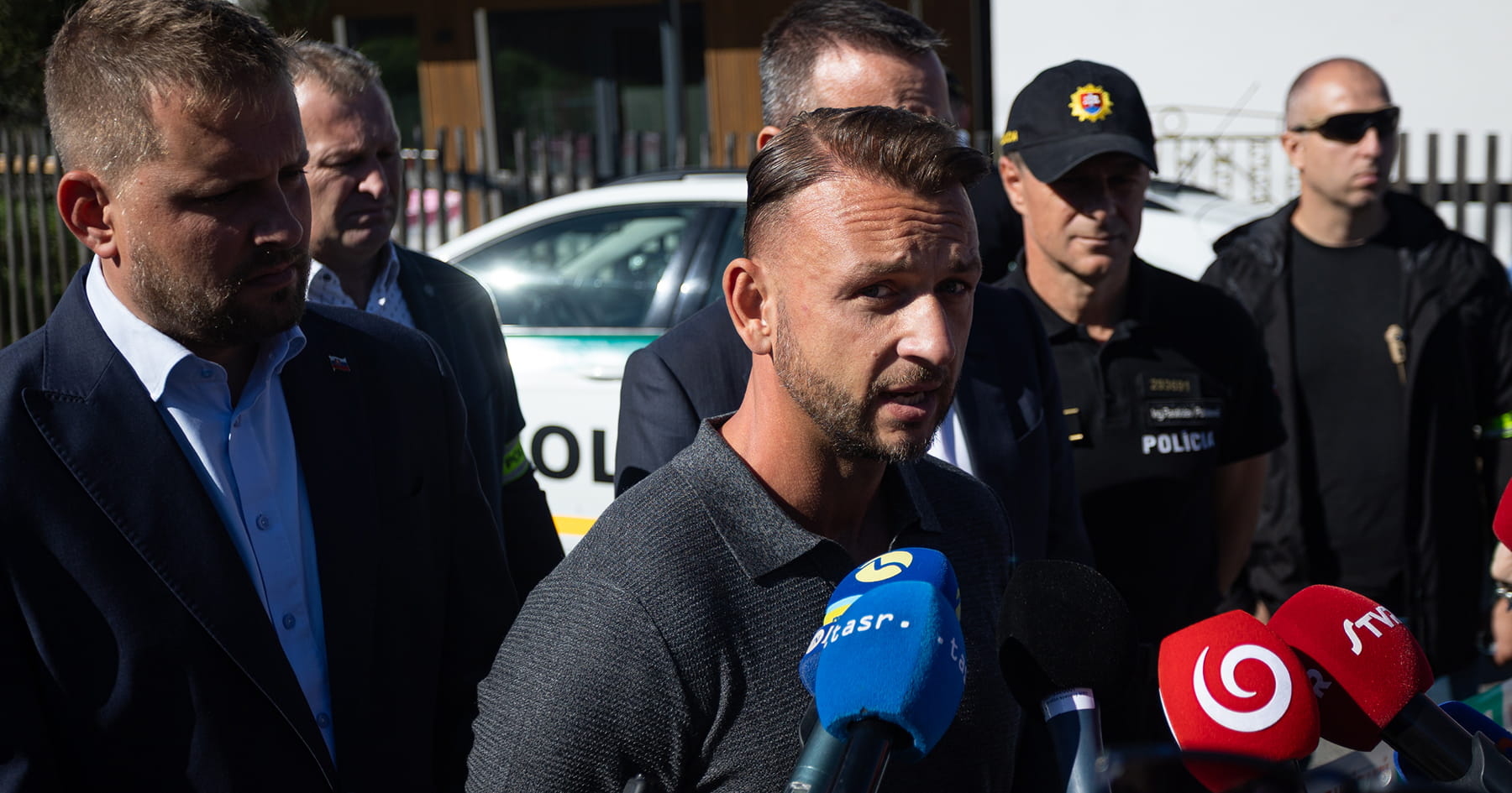 Ministri na tlačovej besede