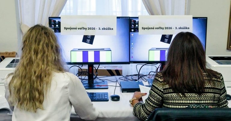 Na snímke 3. skúška sumarizácie výsledkov spojených volieb 2026